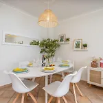 Bright Flat W/ Terrace & Pools By Hostwise Apartmán Tavira