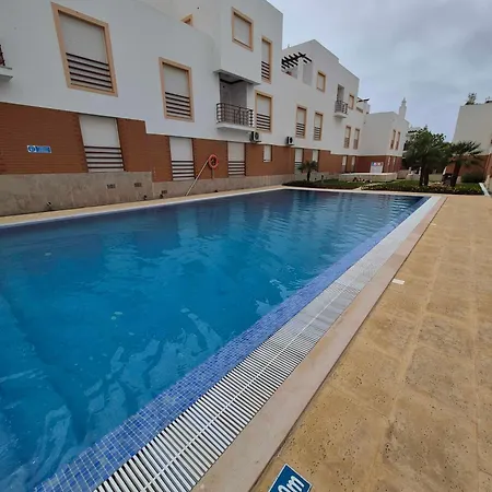 Bright Flat W/ Terrace & Pools By Hostwise Appartamento Tavira